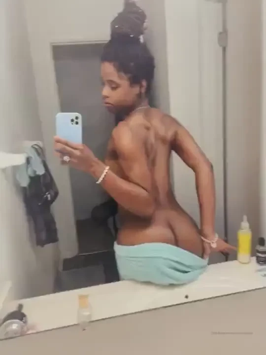 Should i post pics from my last photo shoot because i think i m going 