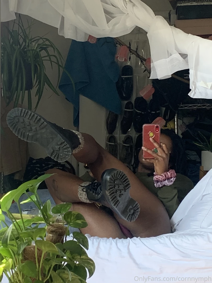 U like my boots part 2 