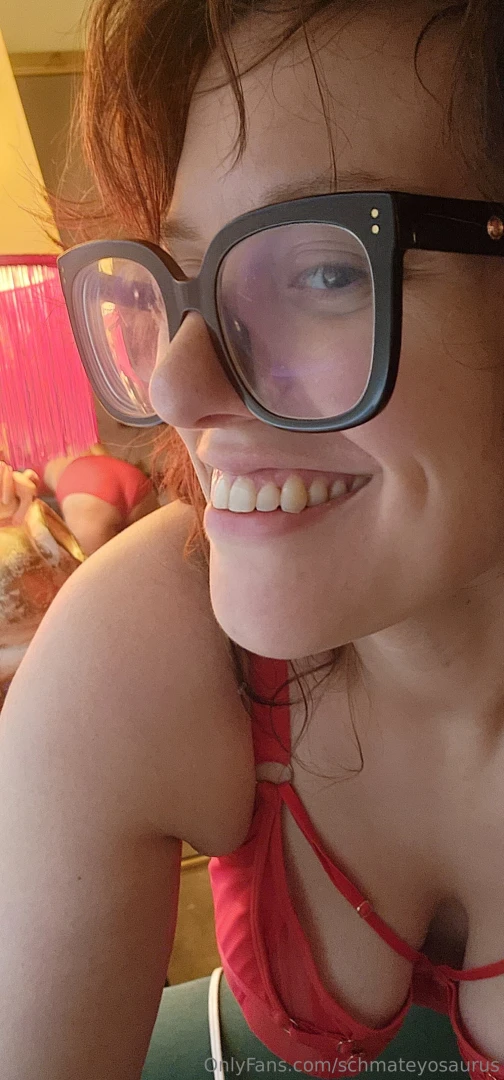 Happy valentine s day thirstosaurs check your dms for some fun treats 