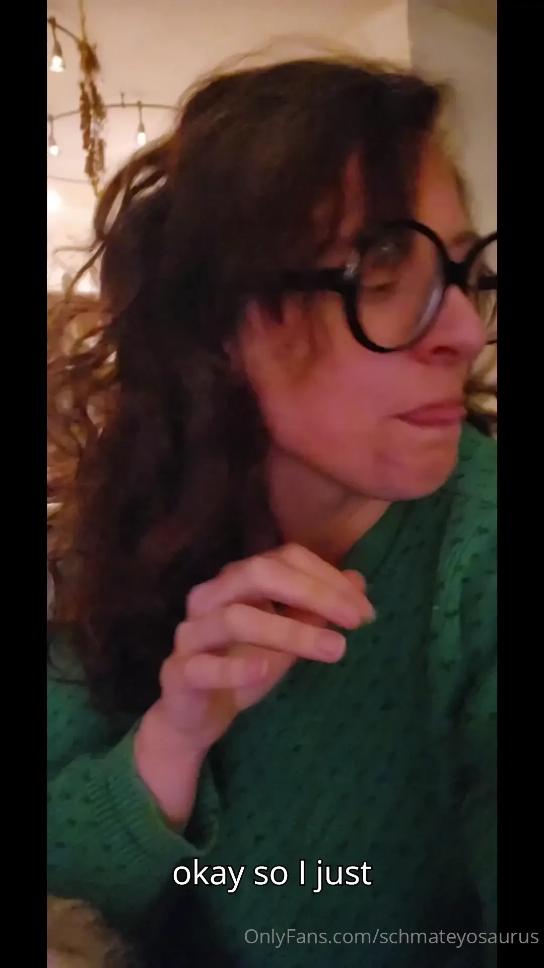 Tw there are food noises in this video 