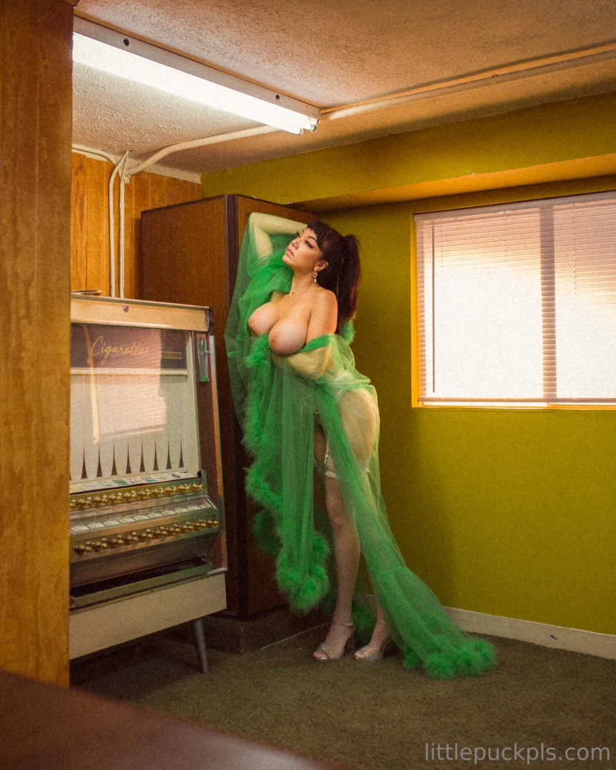 Time s almost up to show your queen some love how will u ever repay 