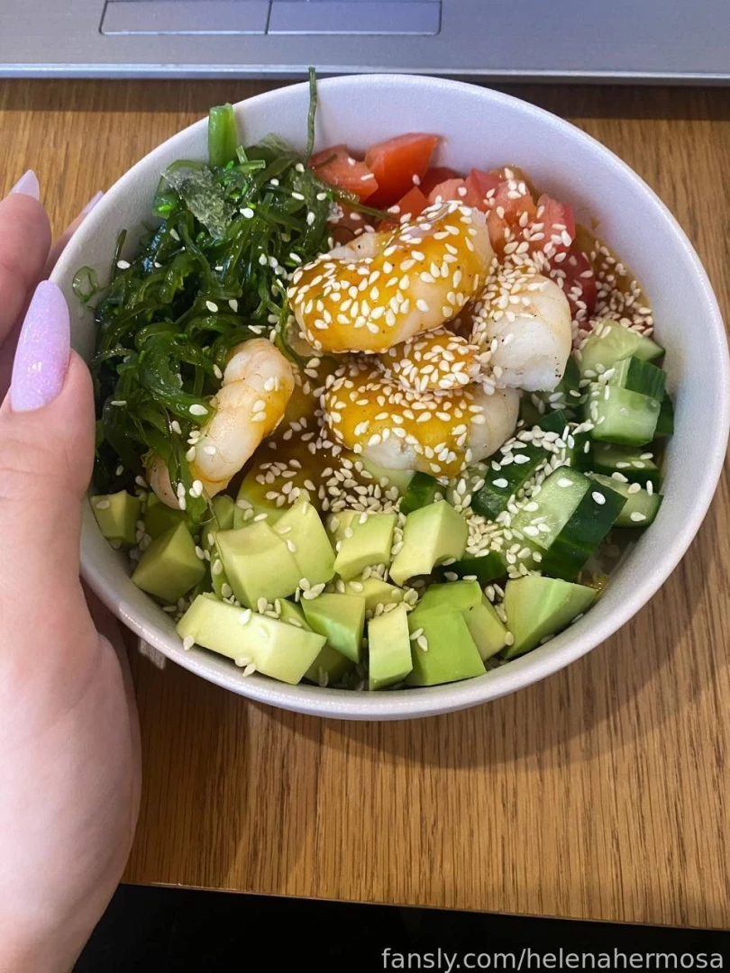 I started eating healthy food i don t eat sugar now and i feel much 