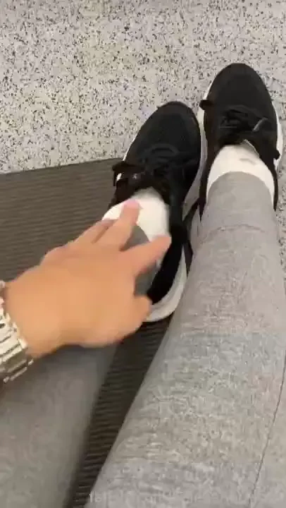 Do you want to massage my feet all day long bbc smalldick femdom qos 