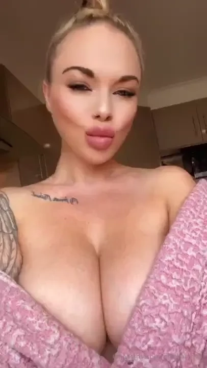Elliekarrfree 