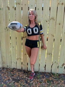 Who is winning the superbowl on sunday