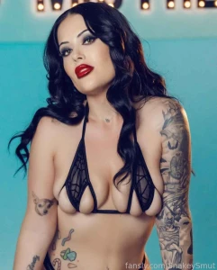 Ello ello so one of the places i get outfits for shoots and shows got