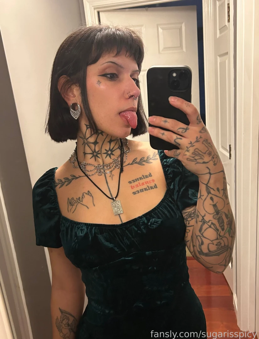 New dress i don t wear a whole ton of color but i loooove this green 