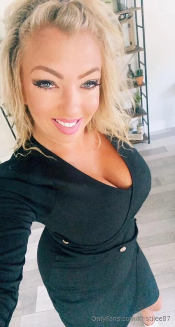 Happy hump day - don t forget to check out my vip page - thank you all 