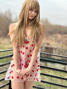 Can i follow you to the other room