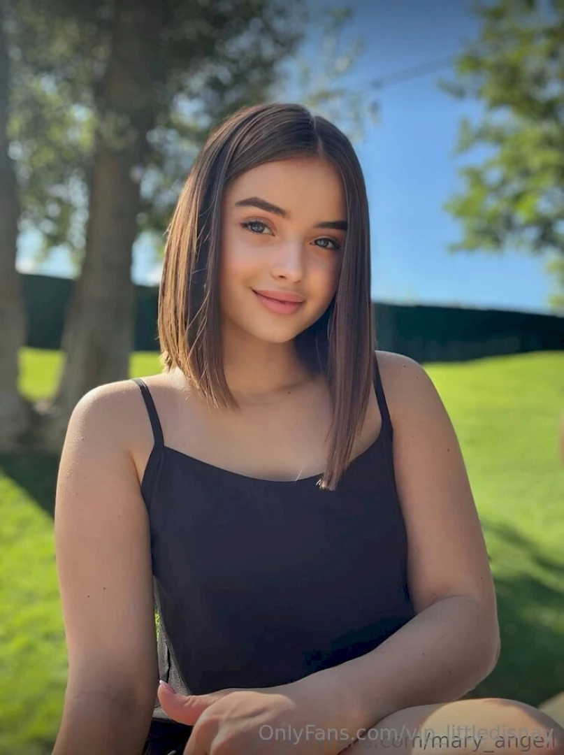 This pussy mary_angelll sweet like candy she knead her wet holes so part 252 