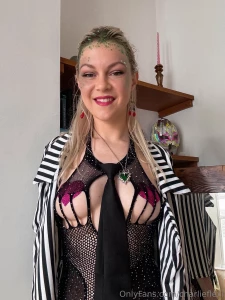 Beetlejuice cosplay that s miss beetle - juicy swipe to the end for part 5