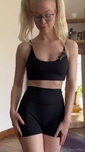 This yoga set is soooo comfy message me if you d like a yoga video