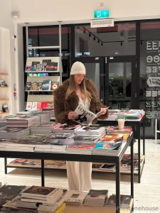 Pov were on a date at the bookstore