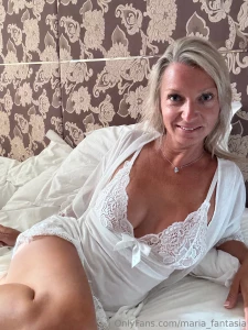 Pure white night night sleep tight