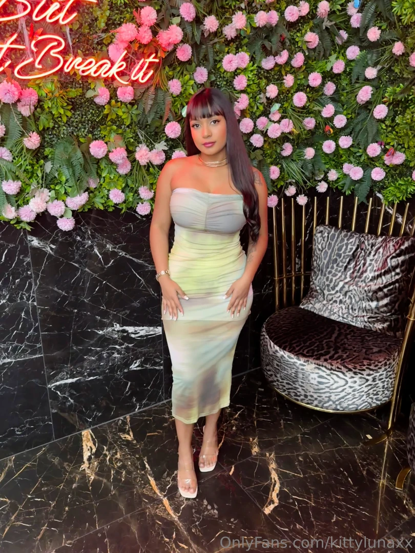 This dress isn t the only thing that s tight tonight couldn t keep part 2 