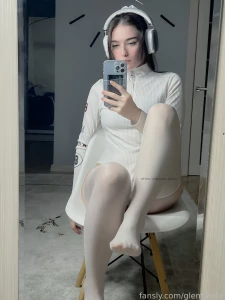 Let s listen to some music pantyhose tights asian legs stocking