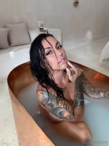 Hot milf alert she loves when things get hardcore and really wet she s part 4