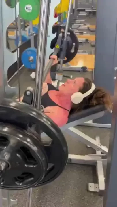 Some heavy lifts this past week 185lbs incline press for 9 then 