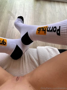 Are there any foot lovers here if not the second photo is of my pussy