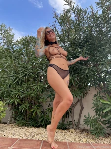 How would you rate my underwear on a scale of 1-10