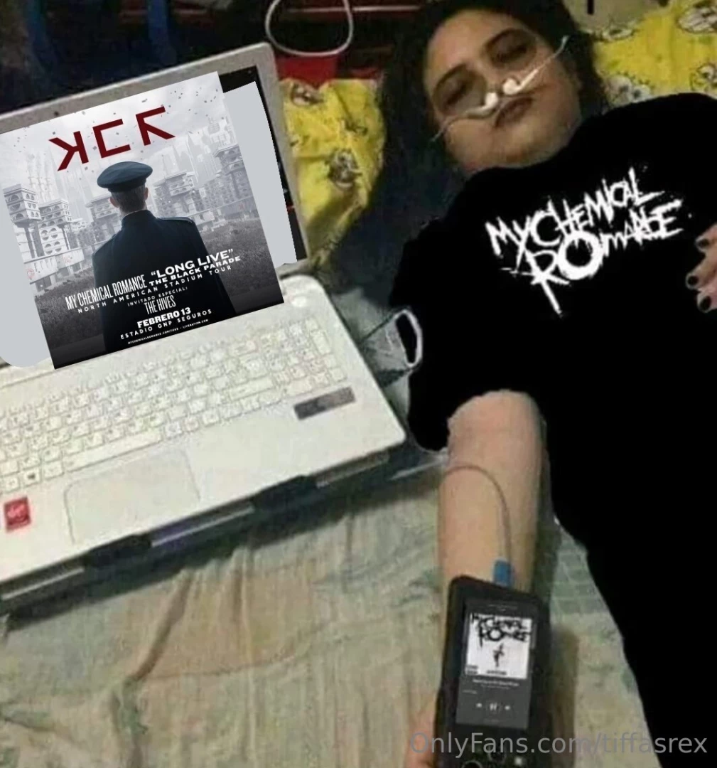 Apoyen a esta alma en desgracia a conseguir boleto para ver a su banda 
