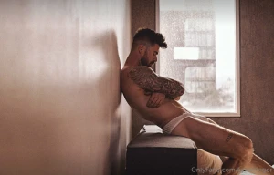 How does all this bottoming make me feel like destroying a hole now