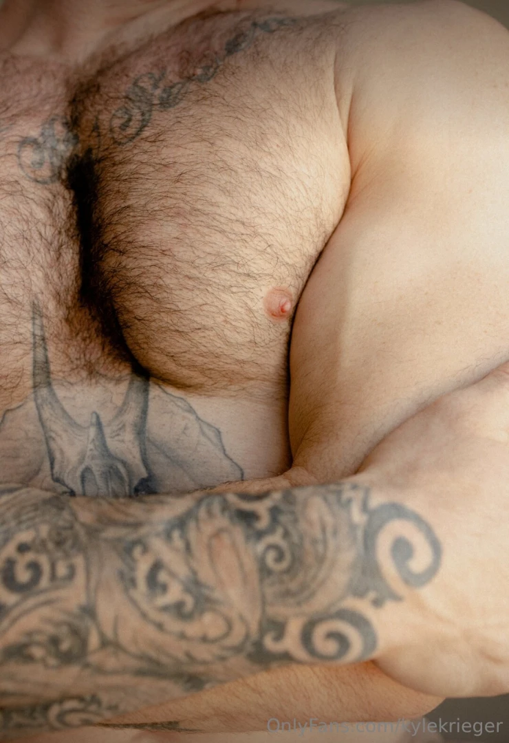 Do you like hugs i ve been told my arms and my chest are good for that 