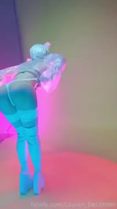 I had a lot of fun shooting yesterday what do you think of my outfit 