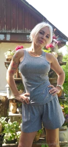 These photos were taken on the same day that s how different i am