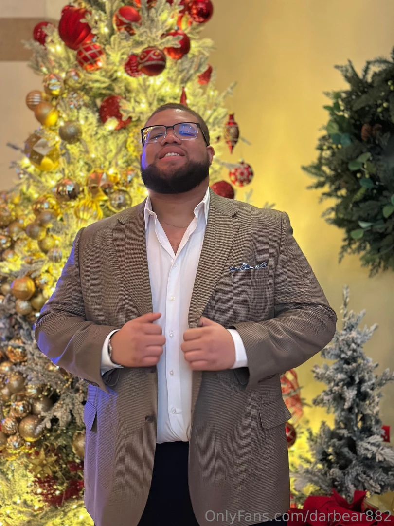 I went to a nice christmas play last weekend i enjoyed it however i part 2 