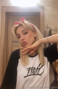 I love to play around when i m getting ready for bed giggle with me i part 1