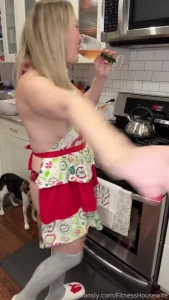 Make chocolate chip cookies with me
