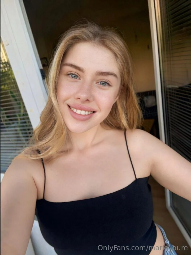 Let me distract you vanessa_gold cute girl vanessa_gold loves to play part 37 