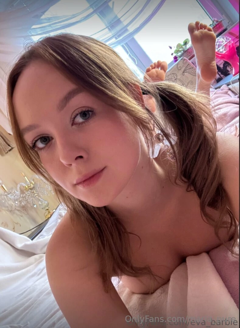 Eva_barbie fresh college cutie eva_barbie wants to show daddy how wet part 44 