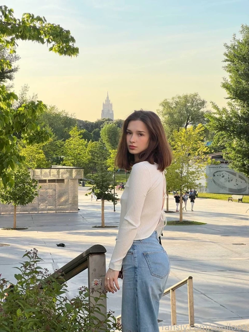 Life lips virgin beauty sexy 