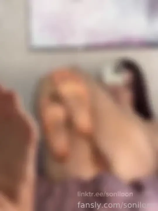 Pink pussy and feet are waiting for u fyp ass bigass nude nudes sexy 