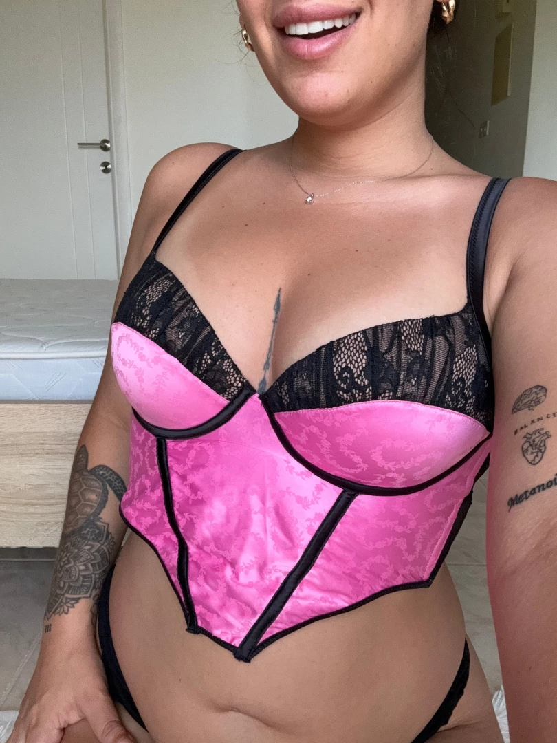 Your fantasies deserve my attention let s explore them together 
