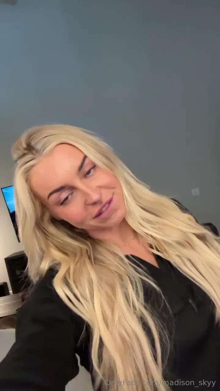 What do you guys think should i sell mailed xxx valentine s day cards 