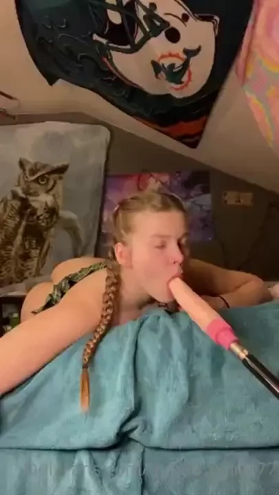 Treat for you can find the rest of the video queen_egirl27 