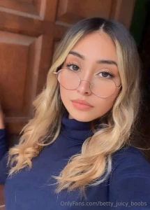 This nerdy college student might looks cute and innocent but she likes part 4