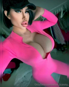 Oooh so sexy missxxchloe has something really wet and deep enjoy her part 268