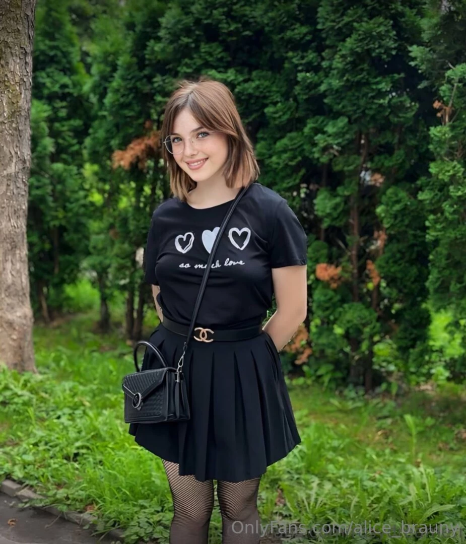 She rosydreamerr needs your cock more than ever this beauty will play part 413 