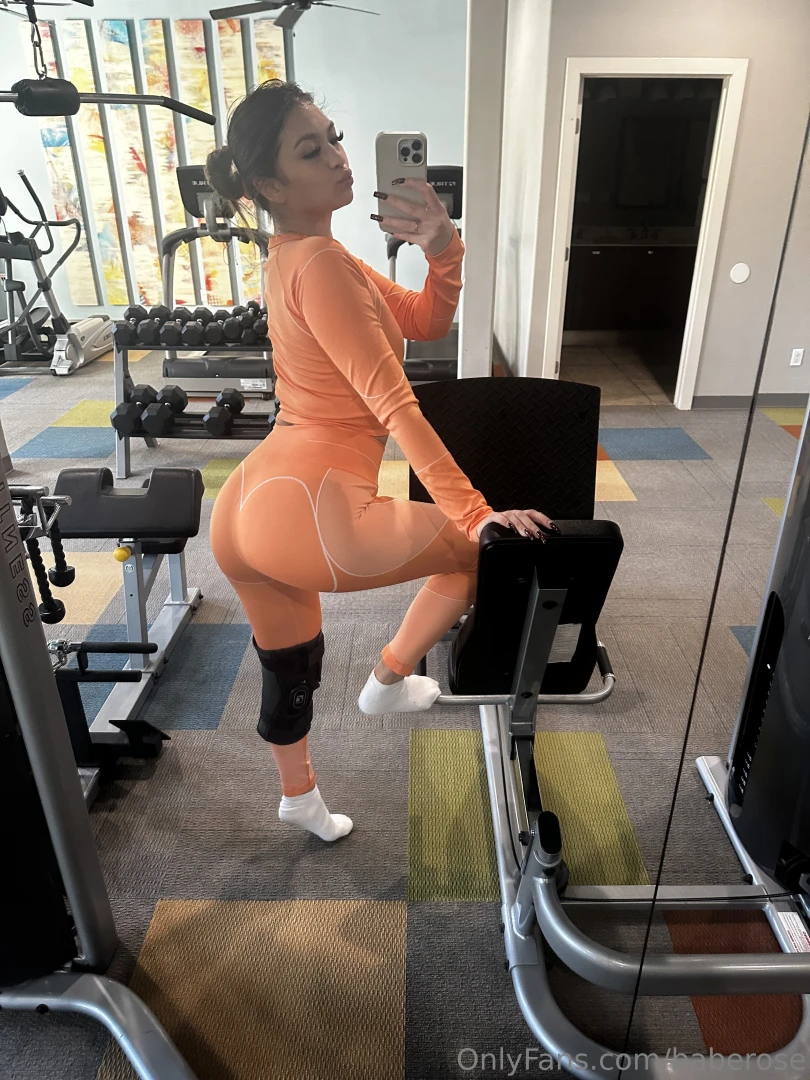 Gym fit s hitting harder than leg day 