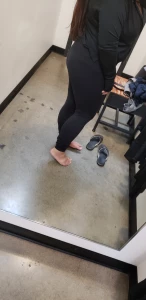 Booty pic hehe fittingroomfun yogapants leggings ass cakecakecake