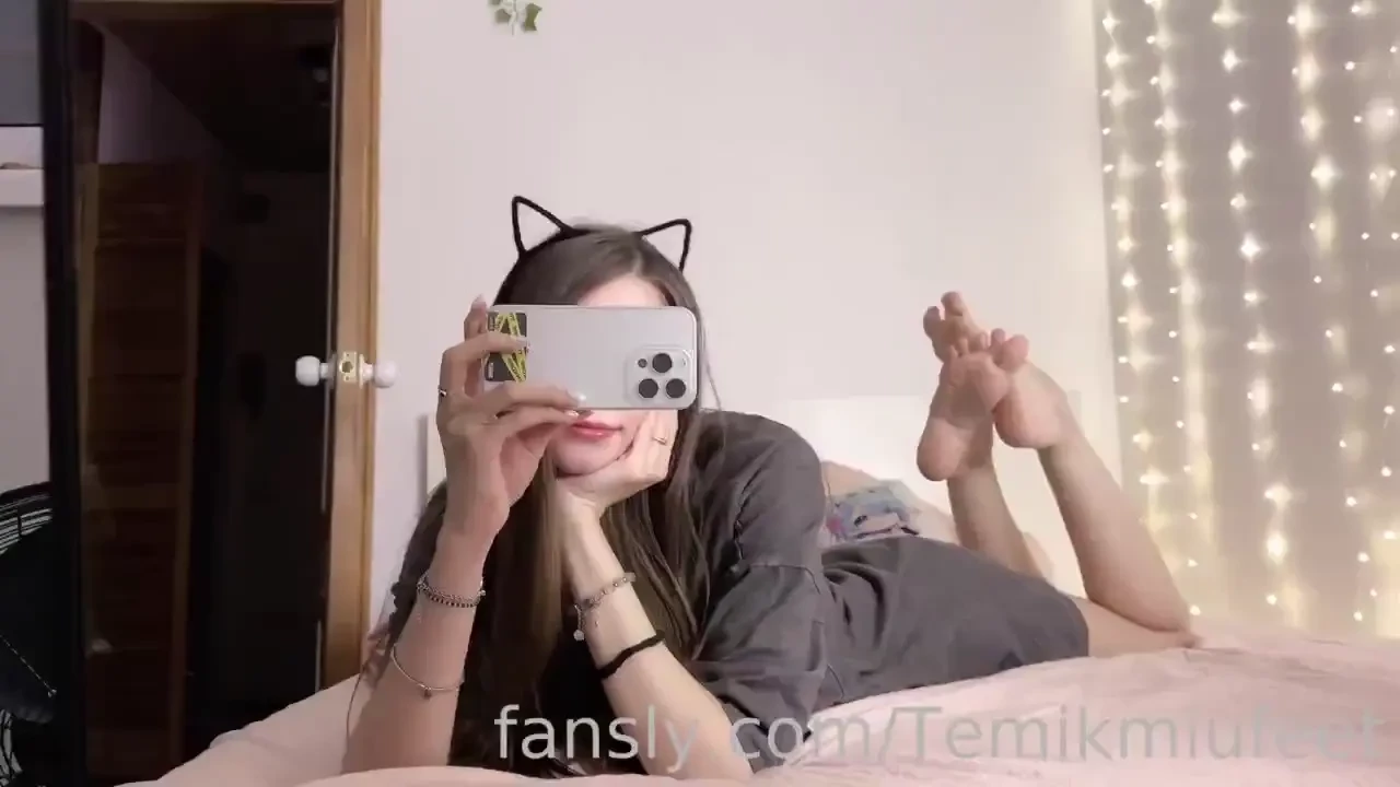 Home vibe fyp feetgirl feet footmodel cutegirl babygirl daddysgirl part 3 