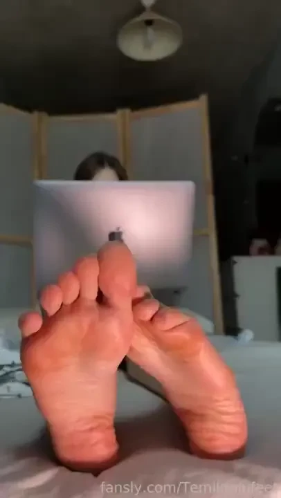 Young horny feet fj petite lovely babygirl soles feetgirl smellfeet 