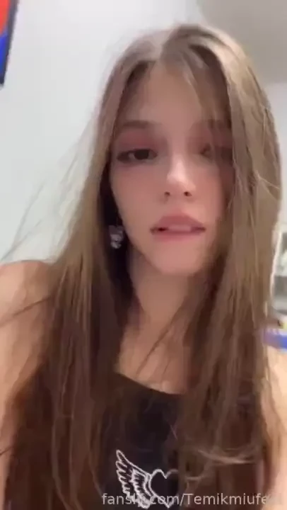 Hello fyp feetgirl feet footmodel cutegirl babygirl daddysgirl petite 