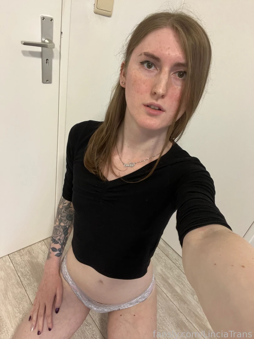 I ve got some cute mickey panties on for you j ai mis une jolie 