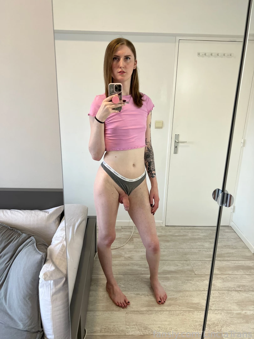 Lovely bulge and girl cock for you joli bosse et bite de femme pour part 6 