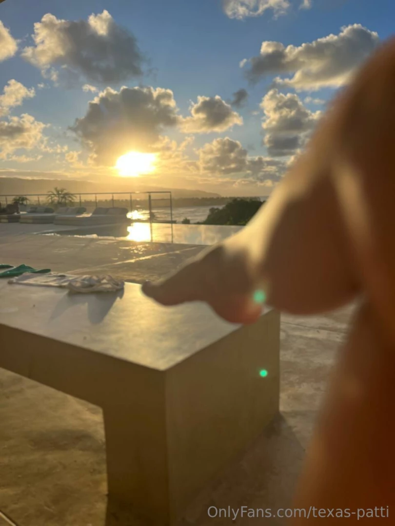 Is my leg distracting you from sunset 